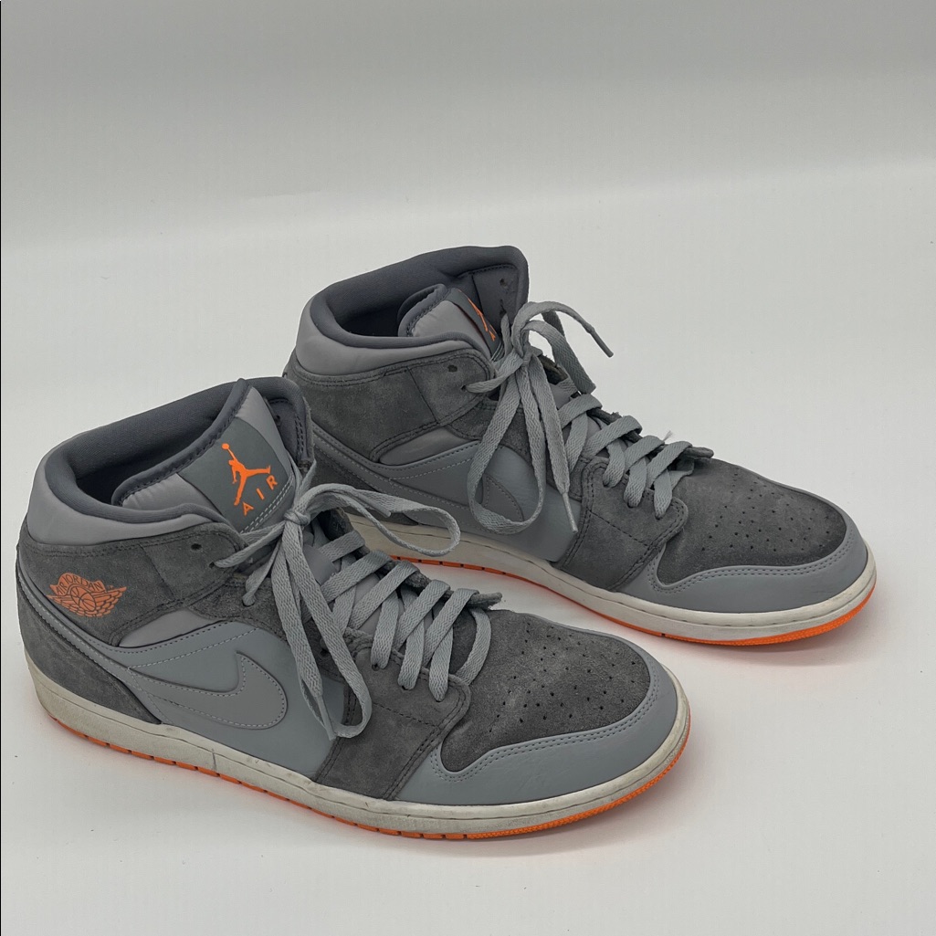 Nike Air Jordan 1 Mid Atomic Orange Nike Air Jordan 1 Mid Atomic Orange